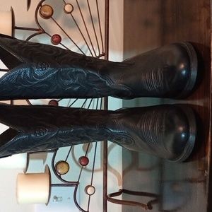 Ariat black leather boots Size 8.5 EUC
